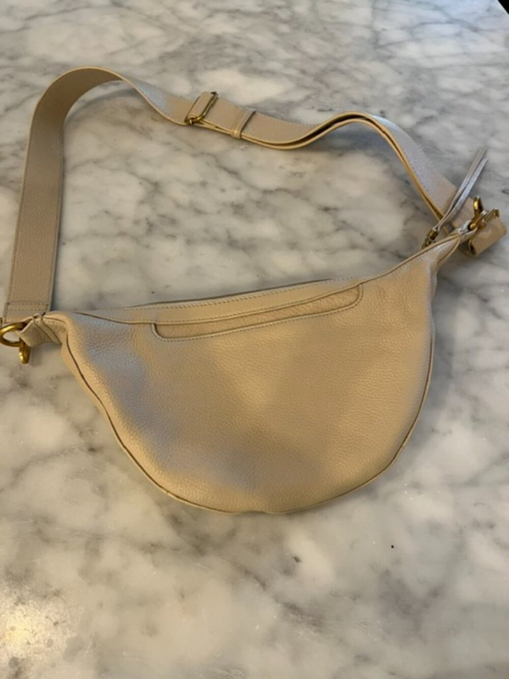 HOBO Juno Crossbody Beige Belt bag